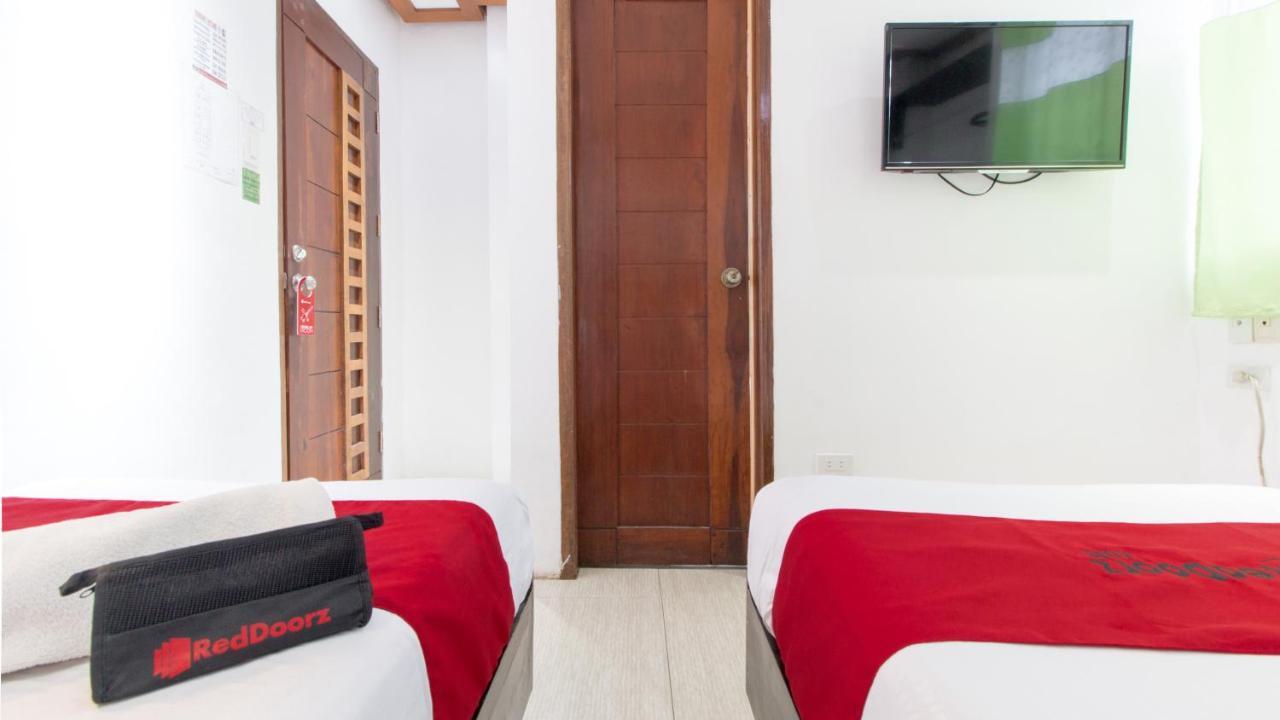Отель Reddoorz @ Real Fatima Tacloban Anibong Экстерьер фото