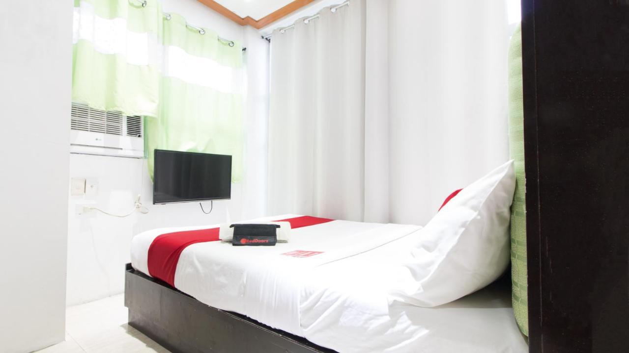 Отель Reddoorz @ Real Fatima Tacloban Anibong Экстерьер фото