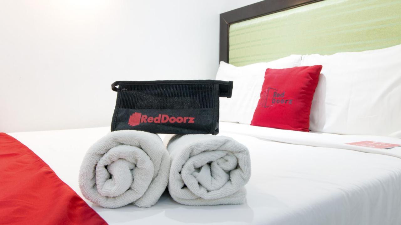 Отель Reddoorz @ Real Fatima Tacloban Anibong Экстерьер фото